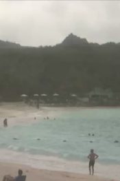 Fransız Batı Hint Adaları Plajı Canlı izle