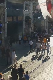 İstiklal Caddesi -2-  Canlı izle Mobesa Kamera