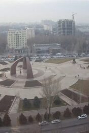 Kırgızistan, Bişkek – Zafer Meydanı Canlı izle