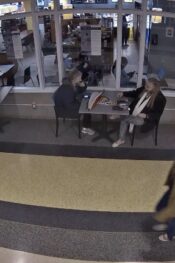 Kuzey Carolina- Greensboro UNCG, UNC Üniversitesi -Cafe Canlı izle